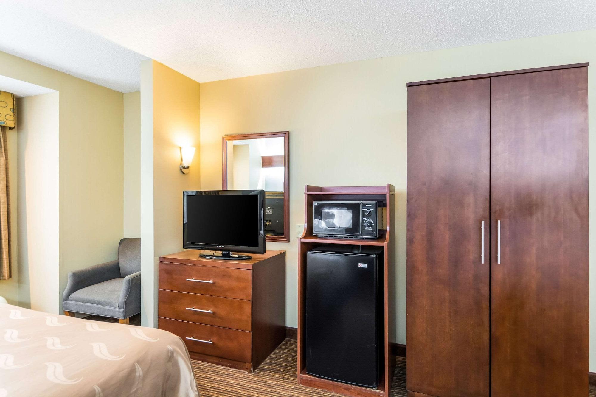 Quality Inn Chester - South Richmond Exteriér fotografie
