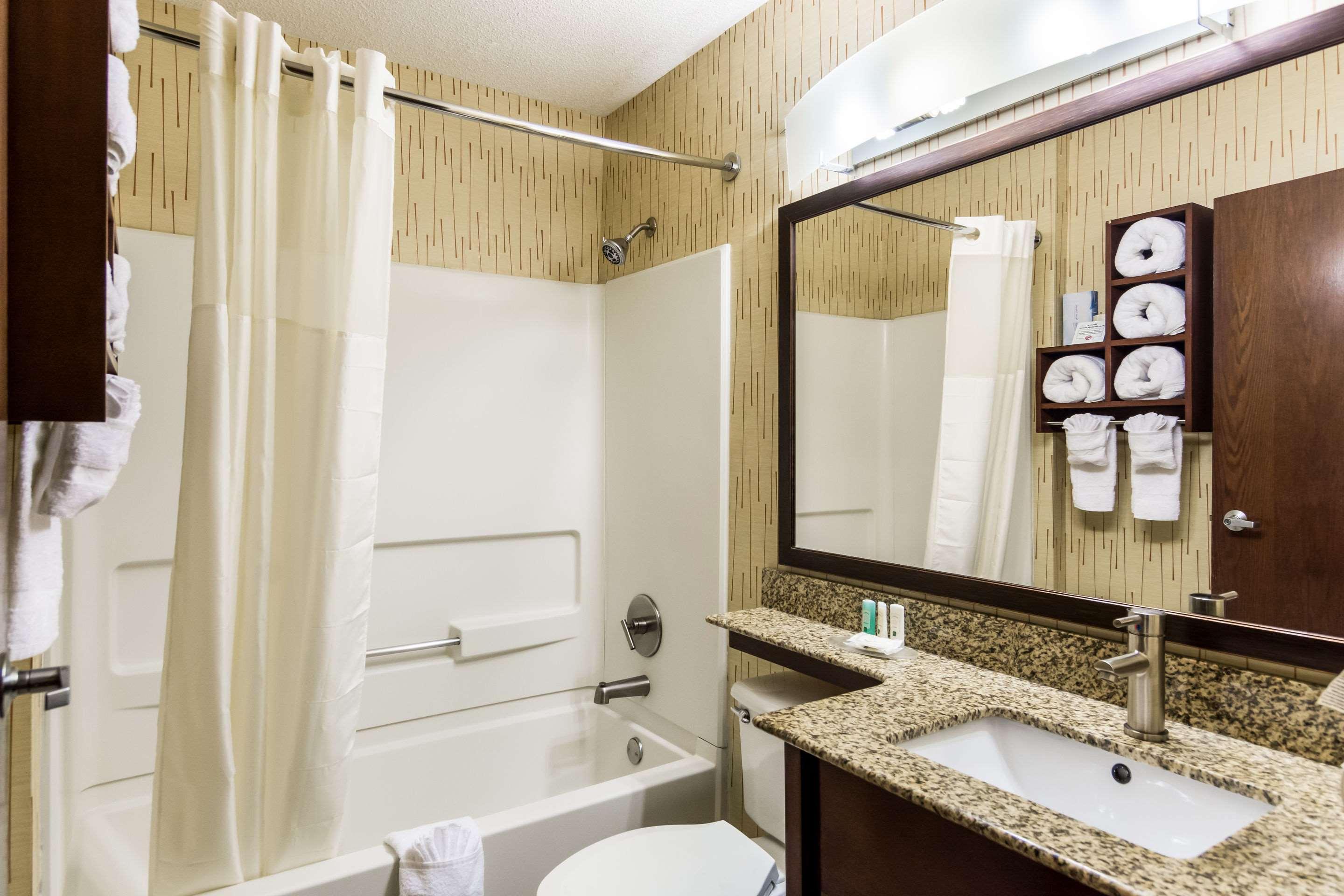 Quality Inn Chester - South Richmond Exteriér fotografie