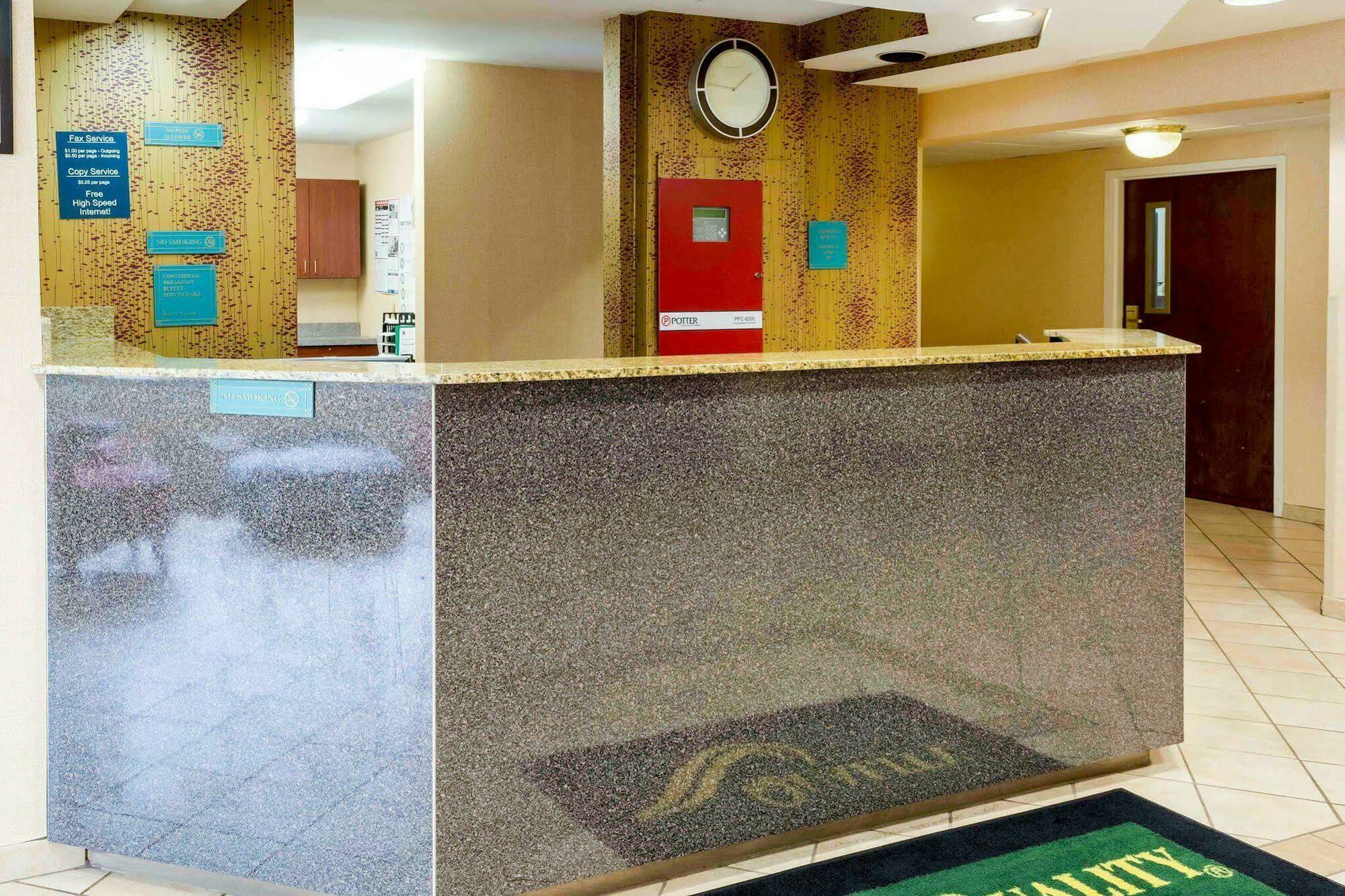 Quality Inn Chester - South Richmond Exteriér fotografie
